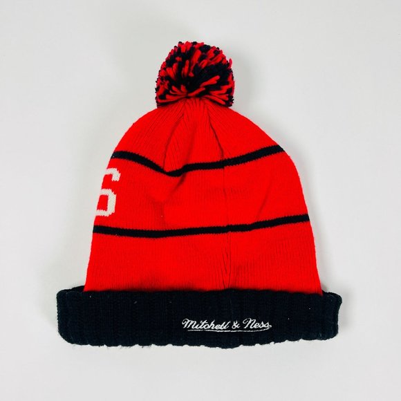 Mitchell & Ness NBA Basketball Chicago Red Black Bulls Winter Knitted Hat - Picture 2 of 3